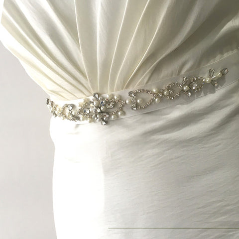 Diamante & pearl patterned bridal belt